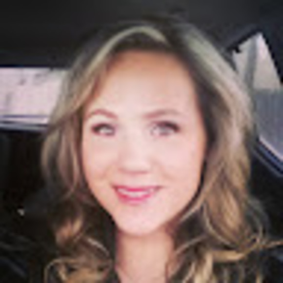 Meet your Posher, Serina - Picture 1 of 1